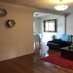 Rent 3 bedroom house in Carnegie