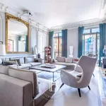 Rent 7 bedroom apartment of 269 m² in Paris