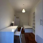 Rent a room in lisbon