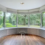 Maison de 243 m² avec 4 chambre(s) en location à Uccle