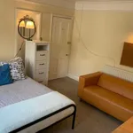 Rent a room in South East England