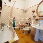 Rent 5 bedroom apartment of 100 m² in Cascina