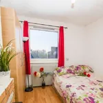 Rent a room of 50 m² in london