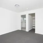 Rent 3 bedroom apartment in Lake Illawarra