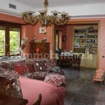 Rent 4 bedroom apartment of 152 m² in Rome