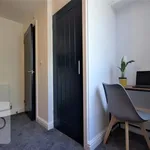 Rent 5 bedroom flat in West Midlands