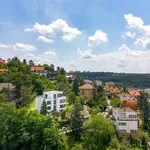 Pronajměte si 7 ložnic/e dům o rozloze 300 m² v Prague