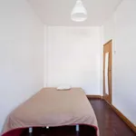 Rent a room in lisbon