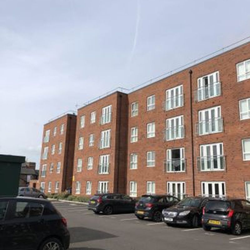 Flat to rent in Spires View, Warrington WA1