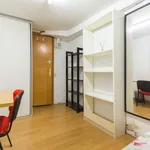 Rent a room of 260 m² in madrid