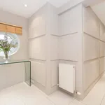 Rent 3 bedroom apartment in London