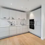 Flat to rent in Sovereign Court, Jubilee Walk WC1X