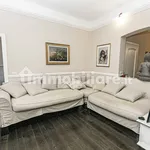 Rent 5 bedroom apartment of 152 m² in Genoa