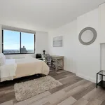 Rent 2 bedroom apartment in Manhattan