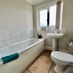 Rent 3 bedroom flat in South West England