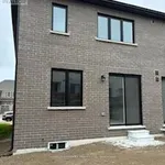 Appartement de 1560 m² avec 3 chambre(s) en location à Oshawa (Kedron)