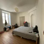 Appartement de 147 m² avec 6 chambre(s) en location à Dijon