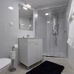 Rent 1 bedroom apartment of 30 m² in Lisbon