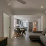 Rent a room of 100 m² in valencia