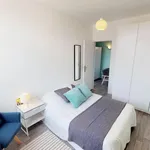 Rent 4 bedroom apartment in Lille