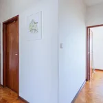 Rent 4 bedroom apartment in Porto