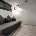 Rent 3 bedroom apartment of 70 m² in Barcelona