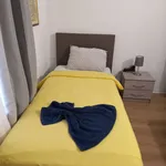 Huur 4 slaapkamer appartement van 65 m² in Brussels