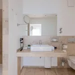 Rent 1 bedroom apartment of 72 m² in Düsseldorf