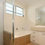 Rent 1 bedroom house of 412 m² in  Sunnybank