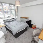 Rent 6 bedroom flat in West Midlands