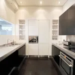 Rent 5 bedroom apartment of 168 m² in Paris