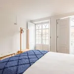 Rent 3 bedroom apartment in porto