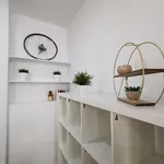 Rent 11 bedroom apartment in Madrid