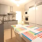 Rent a room of 153 m² in Madrid