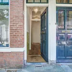 Huur 2 slaapkamer appartement van 93 m² in Hasselaersbuurt