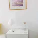 Rent a room in porto