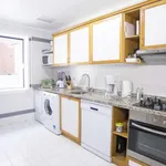 Rent 3 bedroom apartment in lisbon