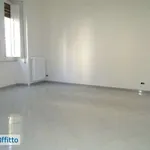 Rent 4 bedroom apartment of 137 m² in Bari