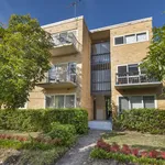 Rent 2 bedroom apartment in Hawthorn East