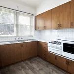 Rent 2 bedroom apartment in Caulfield North