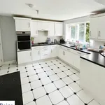 Rent 5 bedroom house in West Midlands