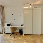 Huur 3 slaapkamer appartement van 223 m² in Amsterdam