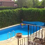 Rent 4 bedroom house in Madrid