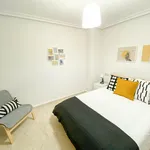 Rent 4 bedroom apartment in Alicante