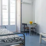 Rent 1 bedroom apartment of 377 m² in Málaga