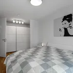 Rent 1 bedroom apartment of 53 m² in Frankfurt