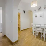 Rent a room of 120 m² in madrid