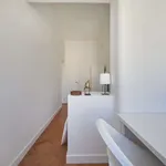 Rent a room in lisbon