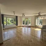 Rent 6 bedroom apartment in Montreal