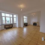 Rent 3 bedroom apartment in Schaerbeek